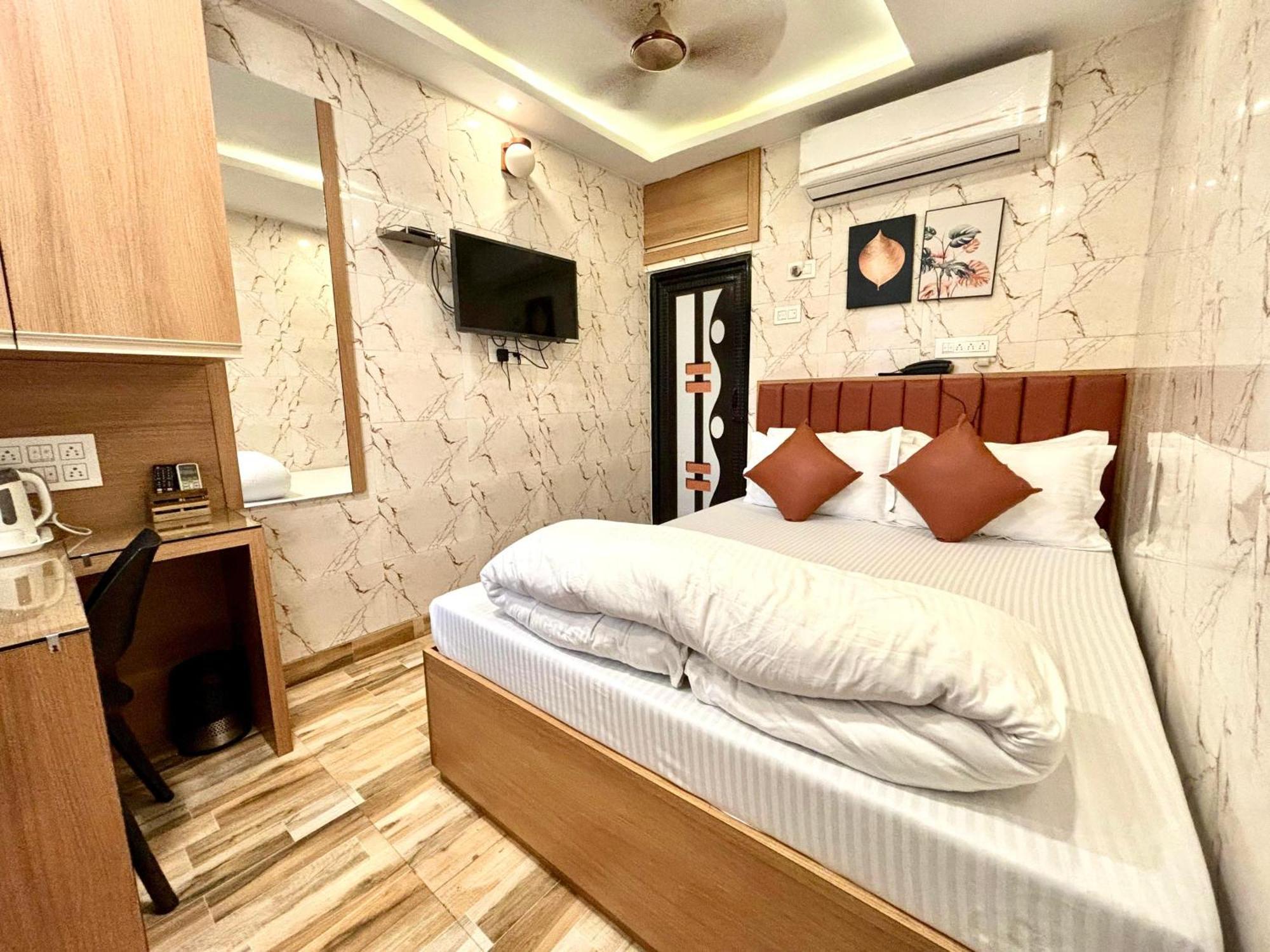 The City Of Joy Calcutta Exterior foto